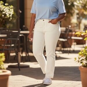 Levi's 550 Relaxed Fit Tapered Leg White Denim Jeans Women Plus Size 16 Regular